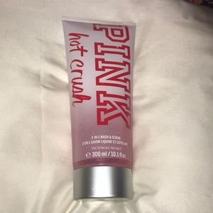 2-in-1 wash and scrub from VS!